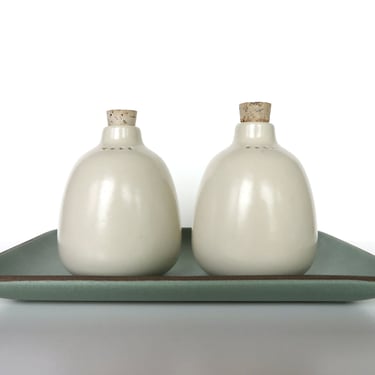 Heath Ceramics Salt And Pepper Shakers In Linen, Vintage White Clay Edith Heath Shakers From Sausalito California 