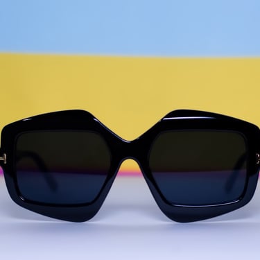 Retro Oversized Black Angular Sunglasses | Vintage 80s Inspired 