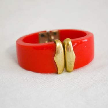 1950s/60s Red Plastic Clamper Cuff Bracelet 