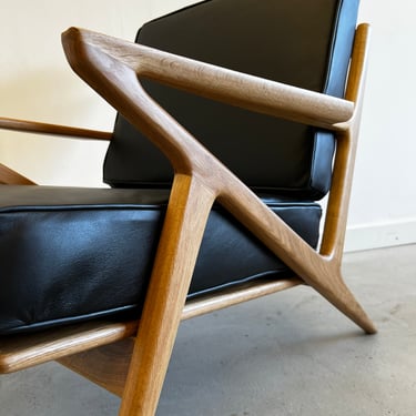 Gorgeous Handmade Solid Oak Z chair in Full Grain Leather 