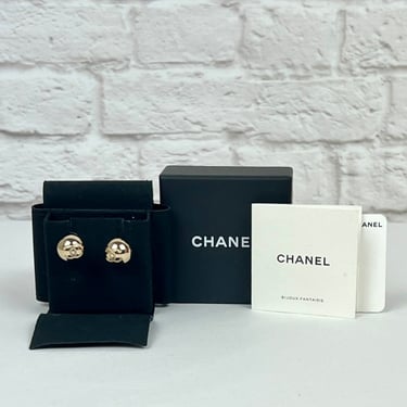Chanel 21 Stud CC Ball Earrings