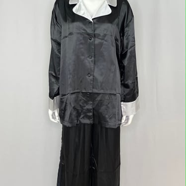 NEW-Suzanne Somers Black & White Pajama Set 