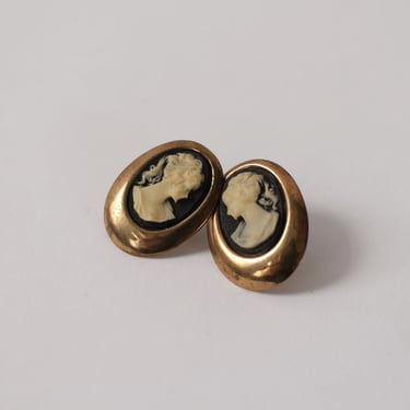 Vintage Cameo Earrings