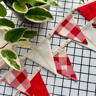 Red Gingham Bunting Flags 