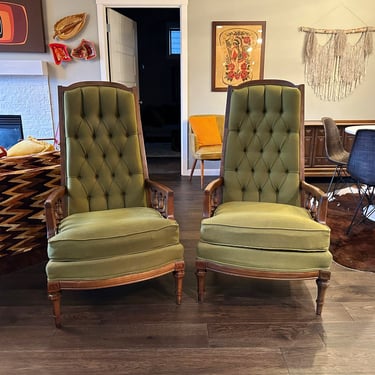 Set of 2 Mid Century Broyhill Arm Chairs 