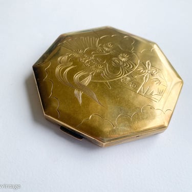 1940s Asian Design Gold Compact | 40s Asian Mask Compact | Brass Etched Asian Compact 