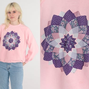 Quilted Floral Sweatshirt 80s Baby Pink Pullover Crewneck Sweater Patchwork Mandala Shirt Retro Slouchy Raglan Sleeve Vintage 1980s Large L 