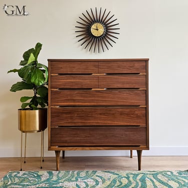 Restored Mid-century Modern walnut Highboy ****please read ENTIRE listing prior to purchasing SHIPPING is NOT free 
