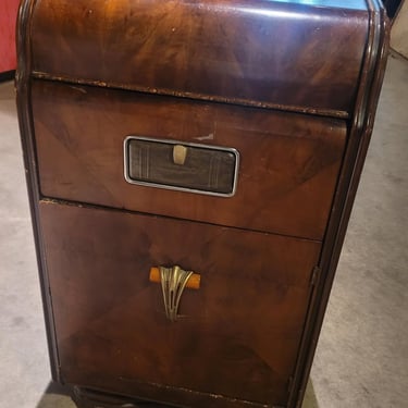 Art Deco Side Table w/Top Drawer and Built-in Ash Tray