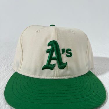 Vintage Oakland A's Roman Pro Fitted 7 1/2