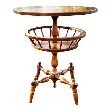Sprague & Carleton Colonial Spider Foot Maple Side Table 