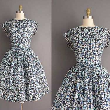 vintage 1950s dress | Blue Abstract Sweeping Full Skirt Dress | Medium Large | 50s vintage dress 