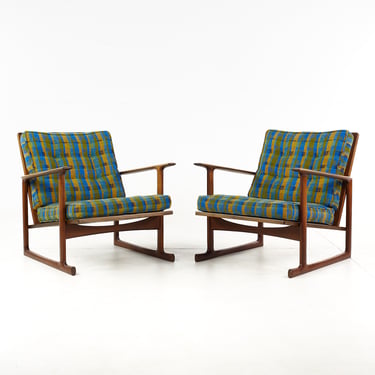 Kofod Larsen for Selig Mid Century Sleigh Leg Low Back Lounge Chairs - Pair - mcm 