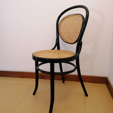 1 of 2 vintage Historic line wooden chair / Thonet / vintage / 70s/ Vienna straw / 