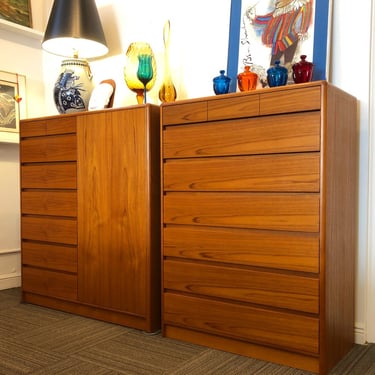 Nordisk Andels Eksport Teak Cheststwo Impressive Teak Chests From Nordisk Andels Eksport (denmark) Offer All The Drawers Most Of Us Could Possibly Need. The Teak On Both Has A Deeper Hue And Complex Figuring. They Are Freshly Oiled, Cleaned And Ready For Your Wardrobe, And May Be Purchased Separately. Larger Chest (left) 