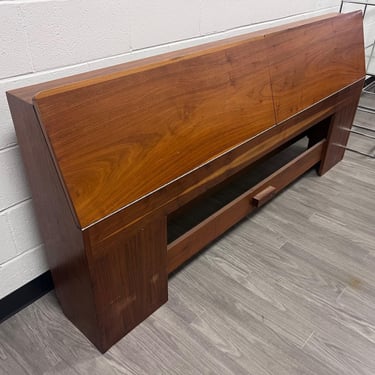 Mid Century Modern King Size Headboard With Storage By Drexel Declaration 