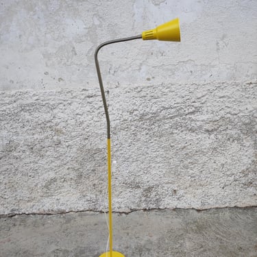 Vintage Ikea Kvart Floor Lamp / Adjustable Gooseneck Floor Lamp / 90's/ Yellow Metal Floor Lamp /Study Lamp / Retro Light / Mid Century Lamp 