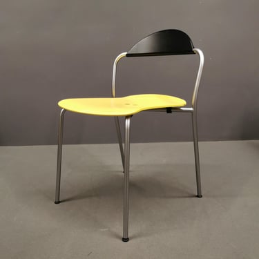 Fritz Hansen Chair by Vico Magistretti, 1999, Danish Design, Yellow and Black, Minimalist Style 