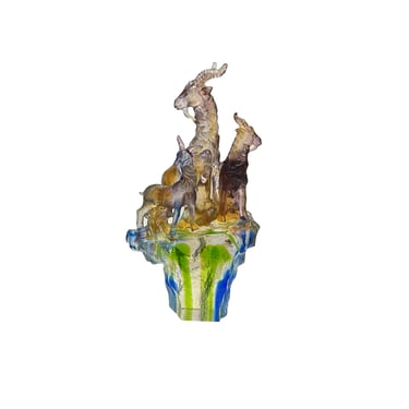 Purple Crystal Glass 3 Rams SanYang Kaitai on Mountain Display Figure ws3651E 