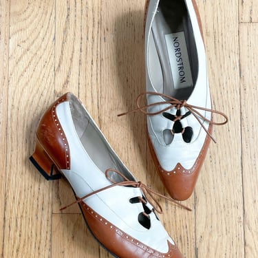 1980s 90s Nordstrom lace-up spectator wingtip oxford shoes heels brown white 