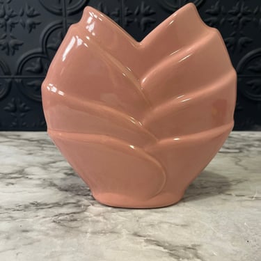 Small Mauve Art Deco Vase United Pottery
