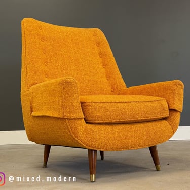Mid Century Modern Peach Lounge Chair 