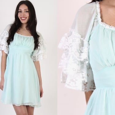 Plain Mint Monochrome Mini Dress / Tiered Ruffle Bell Sleeves / Vintage 70s Floral Avant Garde Casual Short Dress 
