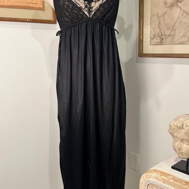Vintage Black Lace Nightgown – Sheer Satin Sleepwear with Open Sides and Lace Trim Sleepwear for Women – Timeless Romantic Lingerie 