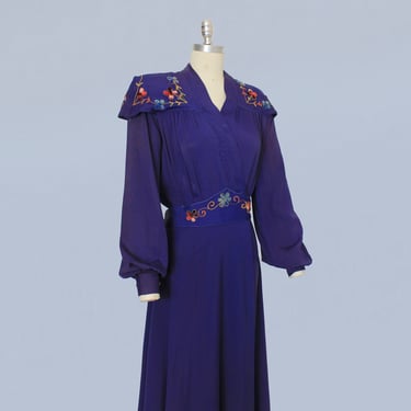 1940s Wrap Dress / 40s Dressing Gown / Indigo Purple / Chenille Embroidery / Balloon Sleeve 