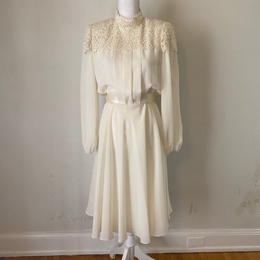 Vintage 70s Cream Lace Chiffon Fit & Flare Dress - Short Fitted Long Sleeve Wedding Gown - Ivory Boho Garden Bridal 