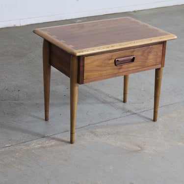 Mid-Century Modern Andre Bus Lane 'Acclaim'  Single Drawer End Table 