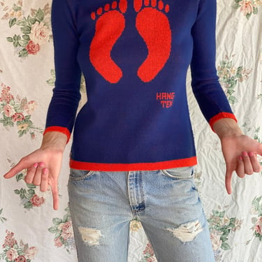 1970's Hang Ten Sweater / California Surf Gear / Surfing Sweater / Pullover / Red and Blue Surfwear / Intarsia Feet Knitwear / Footprint 