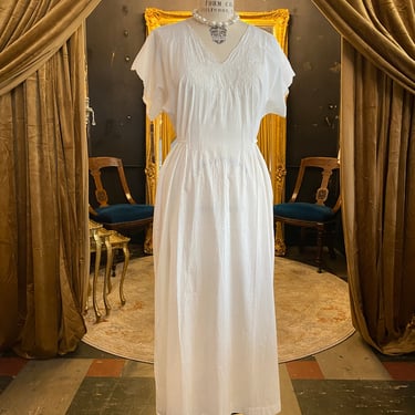 victorian nightgown, cottagecore, white cotton, antique dress, size | Black  Label Vintage - Tacoma, WA | ATTIC