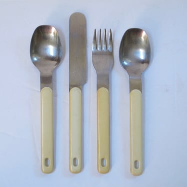 Retro Cutlery Set Camping Flatware Mid Century Japanese Plastic Picnic Spoons Forks Knives Northland Stainless Japan Yellow 50s Flatware 