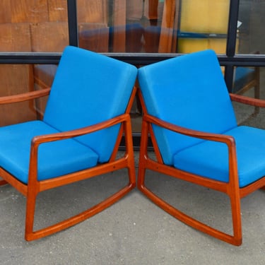2 Teak Ole Wanscher FD-120 Restored Rocking Chairs in Turquoise Wool