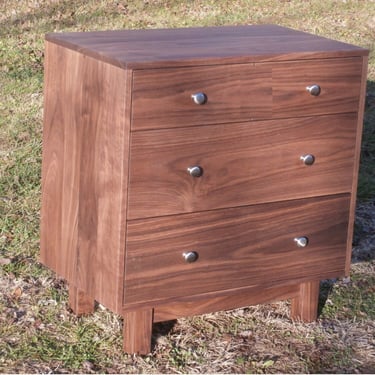 X3310b *Hardwood Cabinet with 3 Inset Drawers,  Flat Panels, 30