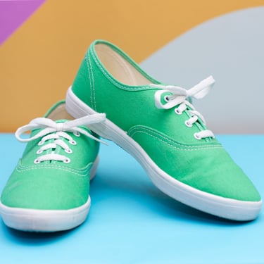 Vintage 1980s Green Canvas Sneakers | Size 6 