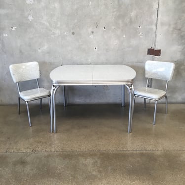 Vintage Walter of Wabash #6 Table with Two Chairs