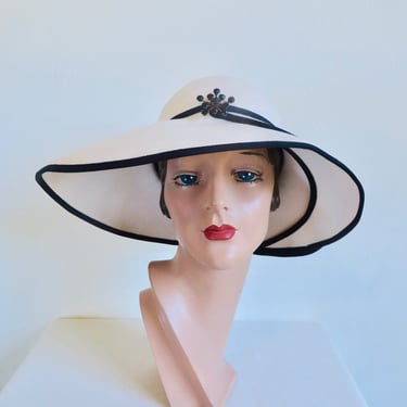 Vintage 1970's White Felt Wide Brim Hat with Black Piping Trim Elegant Formal Kentucky Derby Ascot 70's Millinery Spring Summer Adolfo II 