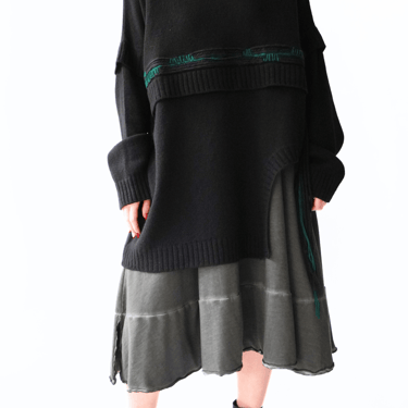 Plaza Hand Embroidered High Neck Asymmetric Hem Wool and Cashmere Blend Pullover