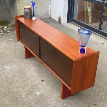 Gorgeous Teak TV Stand / Glass Cabinet w/ Flared Ends &#038; Hourglass Legs