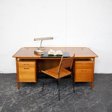 Vintage MCM Scandinavian 80's teak executive desk by Jasper Office Furniture | Free delivery only in NYC and Hudson Valley areas 