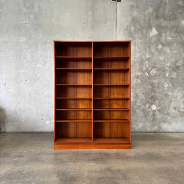Vintage Danish Modern Teak Bookcase Circa 1960 By Hundevad