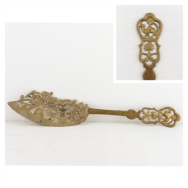 Ornate Cast Brass-Plated Cake Server, Camel Motif on Handle, Gold Metal Dessert Server, Boho Wedding Cake Serving Utensil 