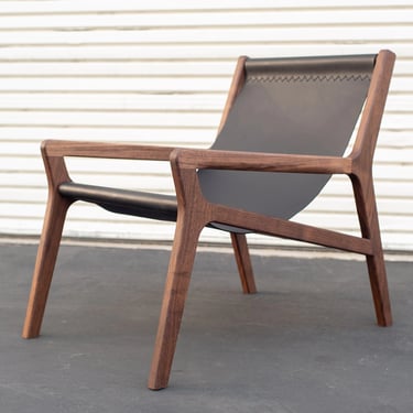 Huxley Sling Chair | Solid Wood & Top Grain Vegetable Tanned Leather 