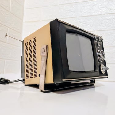 Vtg SONY TV-511 Working PORTABLE TELEVISION Retro MID