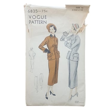 Vintage 40s Sewing Pattern:  Skirt Suit Vogue Pattern 6835 34 Bust 