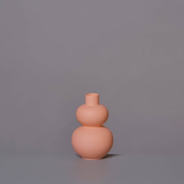 Middle Kingdom - Matte Porcelain Mini Double Lobed Vase