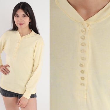 Pale Yellow Henley Shirt 80s Floral Long Sleeve T-Shirt Subtle Flower Print Button up TShirt Layering Top Pastel Spring Vintage 1980s Medium 
