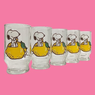 Vintage Snoopy Juice Glasses Retro 1950s Mid Century Modern + Lemons + Clear Glass + Set of 5 + Peanuts + Charles M. Schultz + Kitchen Decor 